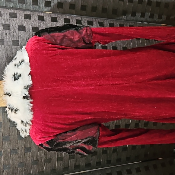 Spirit Red and Black Fairy Tale Queen Women's Costume Size 1X - Picture 8 of 14